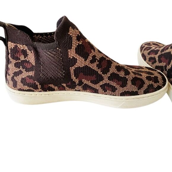 ROTHY'S Chelsea Wildcat Leopard Print Slip on Ankle Bootie Size 7.5 - Picture 4 of 8